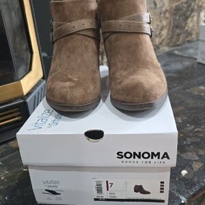 Sonoma Women's Taupe Ankle Booties